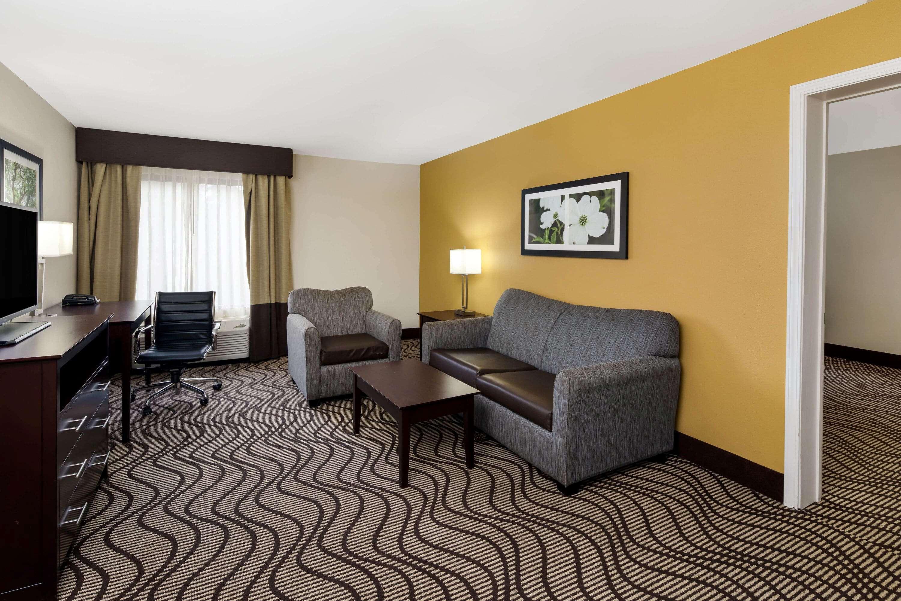 La Quinta By Wyndham Lagrange / I-85 Hotel Exterior foto