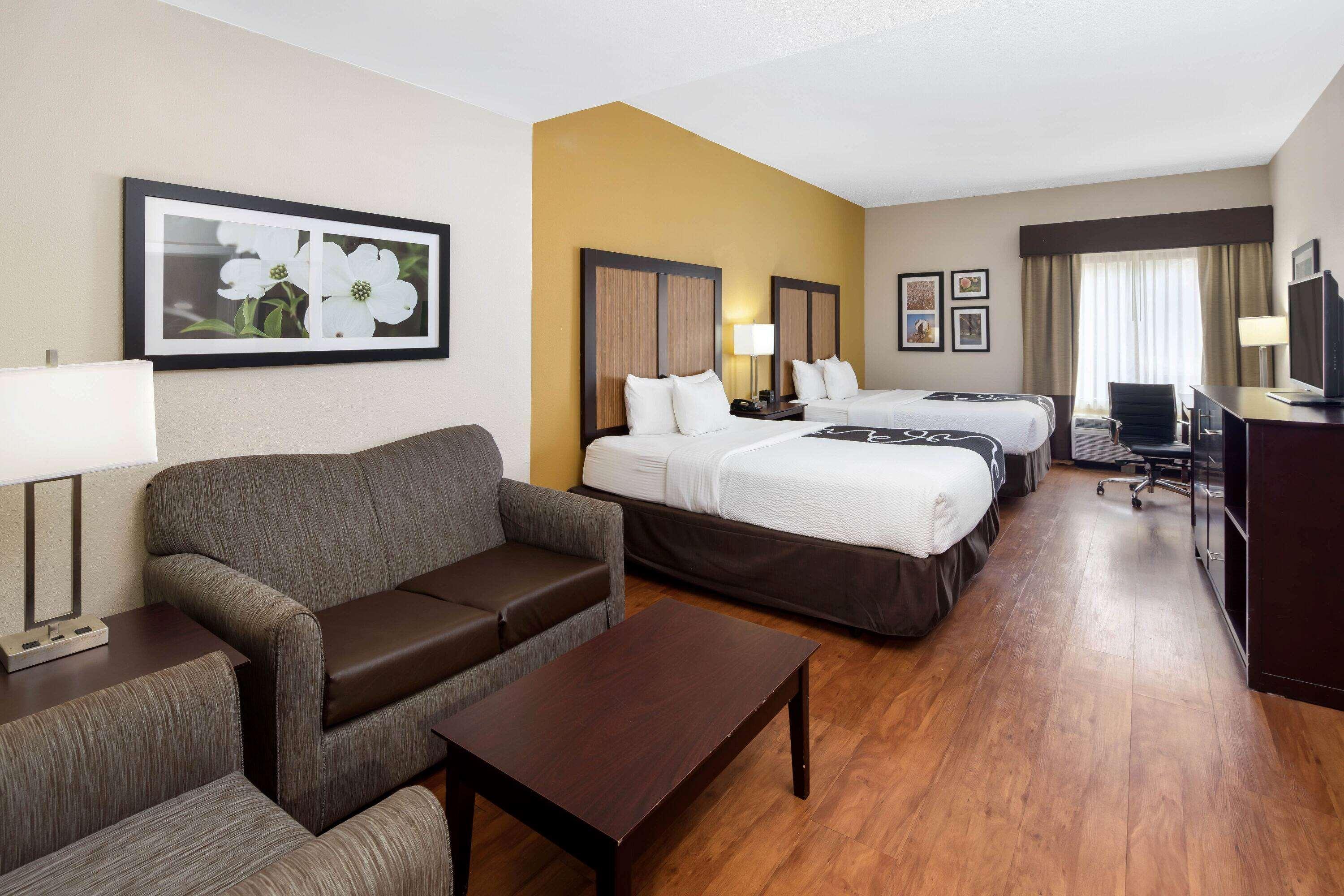 La Quinta By Wyndham Lagrange / I-85 Hotel Exterior foto